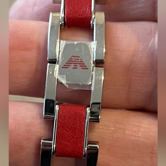 Emporio Armani Women’s Watch NWT - Picture 5 of 9